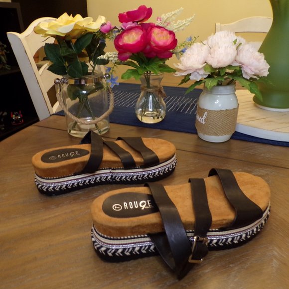 Rouge Helium Womens Sandals - USED - Picture 4 of 4